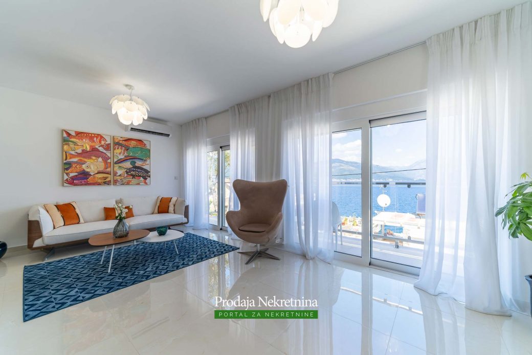 Villa for sale in Tivat