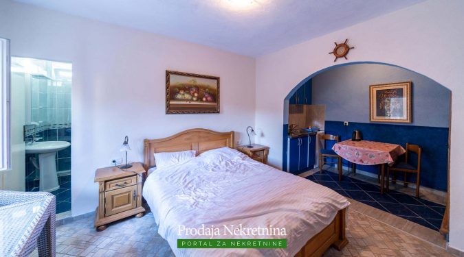 Apartment for sale in Perast