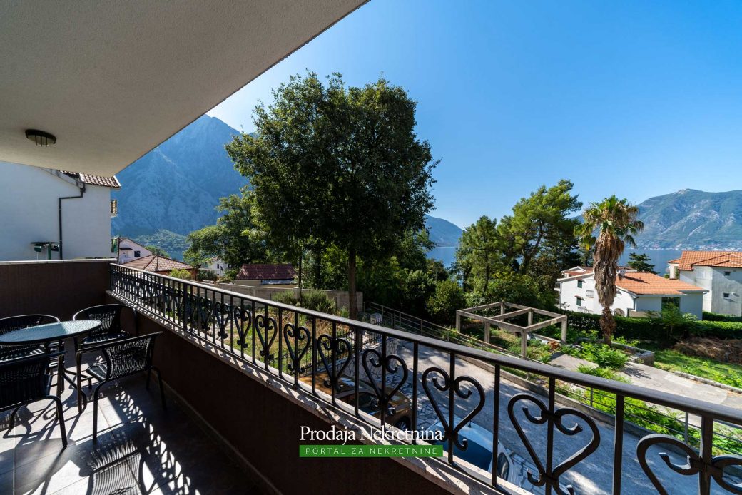 Apartment for sale in Bay of Kotor