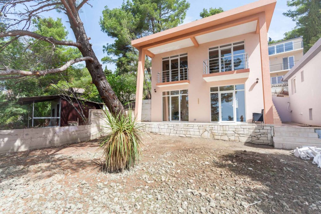 House for sale in Bar