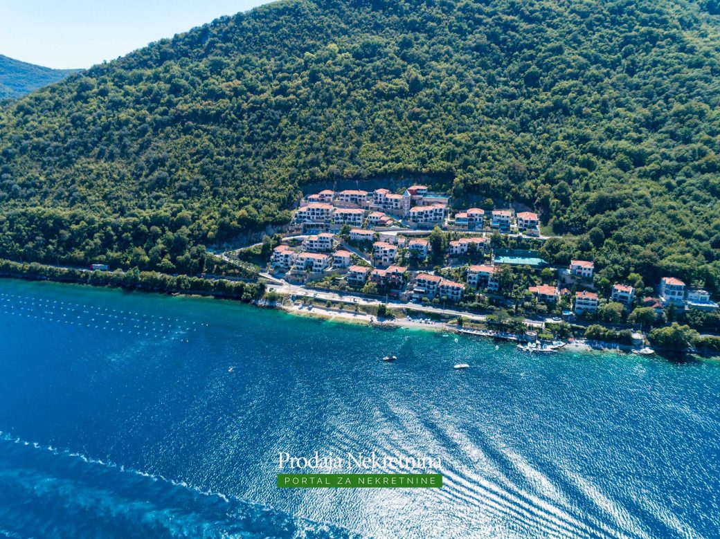 Luxury house for sale in Bay of Kotor