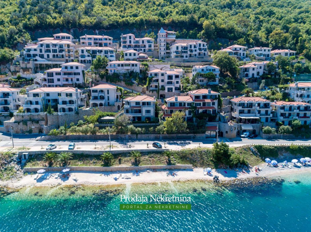 Luxury house for sale in Bay of Kotor