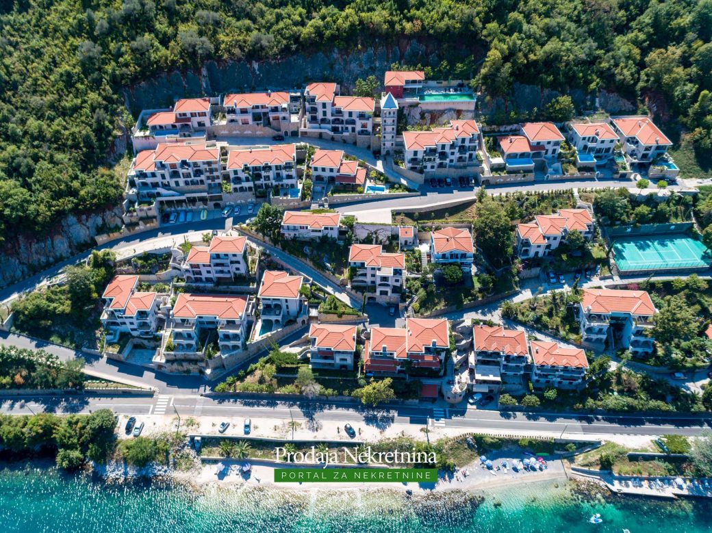 Luxury house for sale in Bay of Kotor