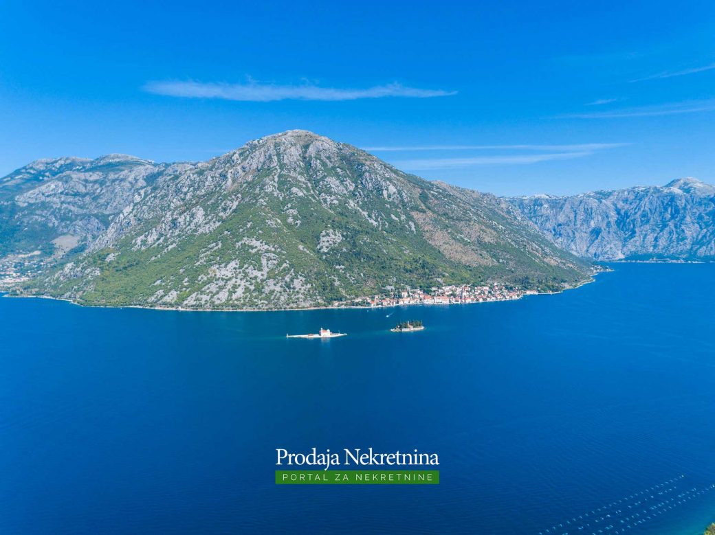 Luxury house for sale in Bay of Kotor