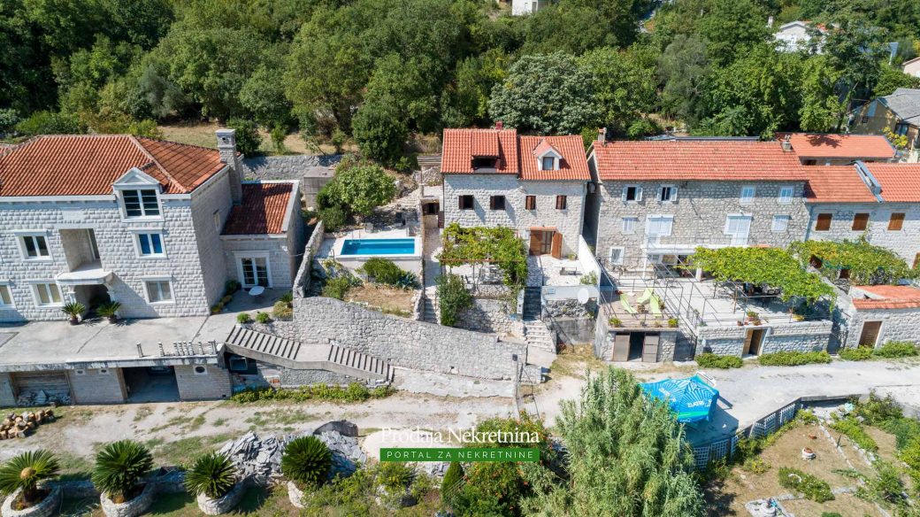 Stone house for sale in Bay of Kotor