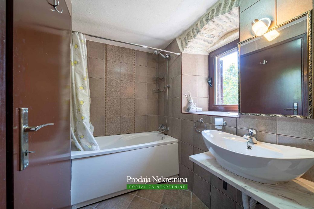 Stone house for sale in Bay of Kotor