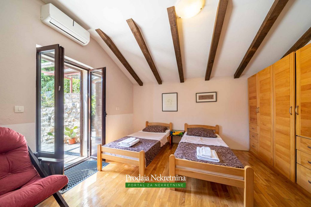 Stone house for sale in Bay of Kotor