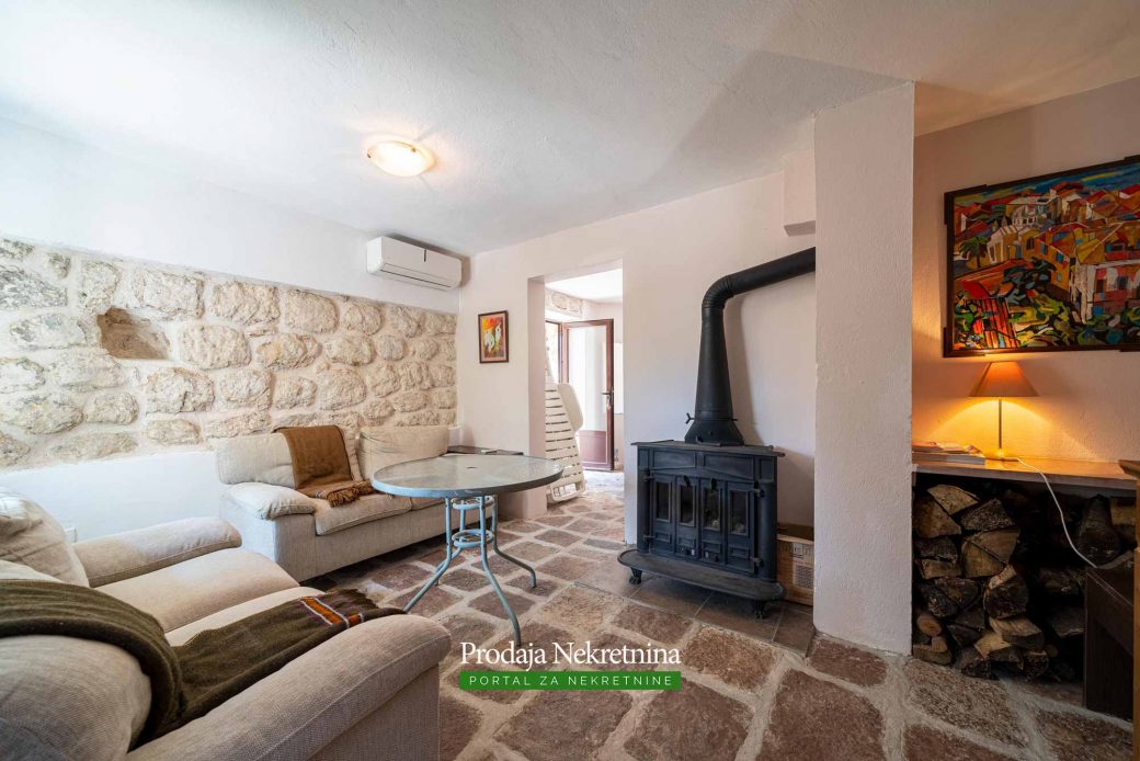 Stone house for sale in Bay of Kotor