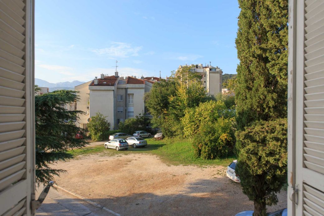 Three bedroom apartment in Tivat