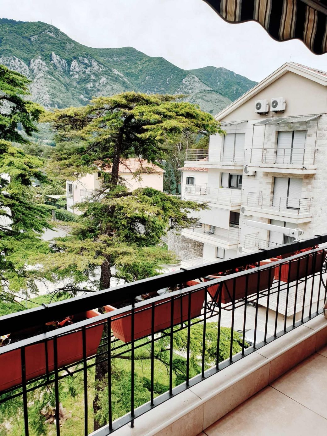 Two bedroom apartment in Kotor Bay