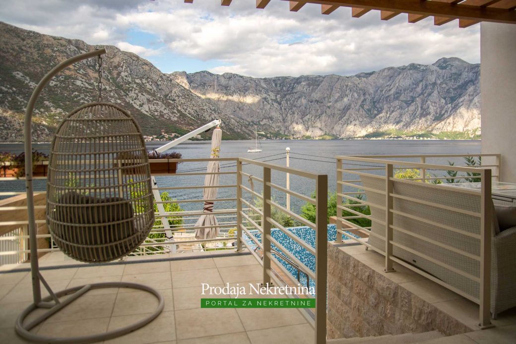 Waterfront villa for sale in Bay of Kotor