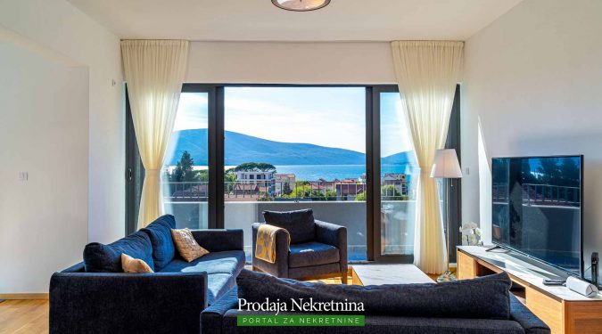 Trosoban apartman u Tivtu