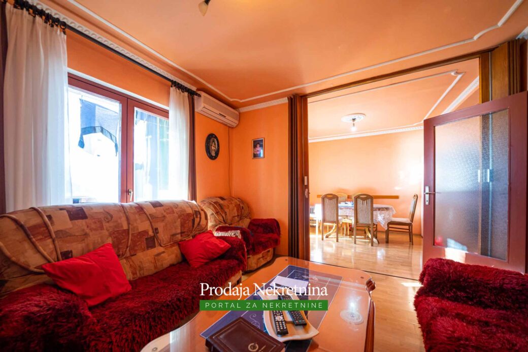 Two bedroom apartment for sale in Dobrota