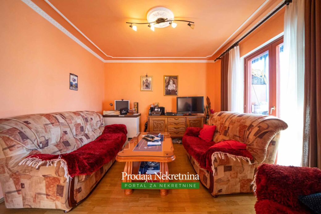 Two bedroom apartment for sale in Dobrota