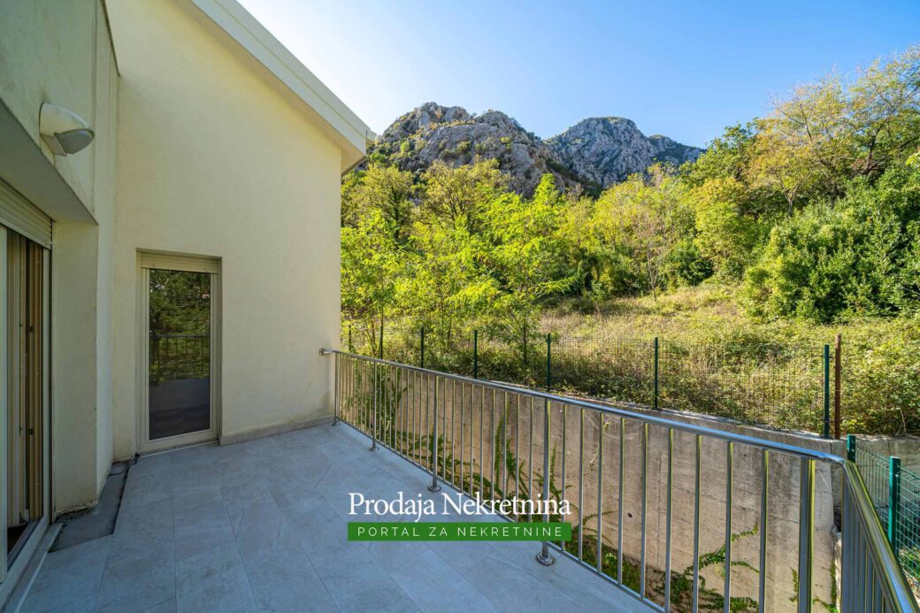 Real estate agency in Kotor