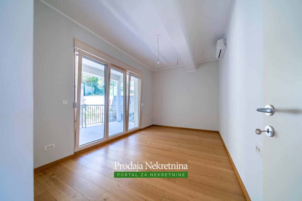 Real estate agency in Kotor
