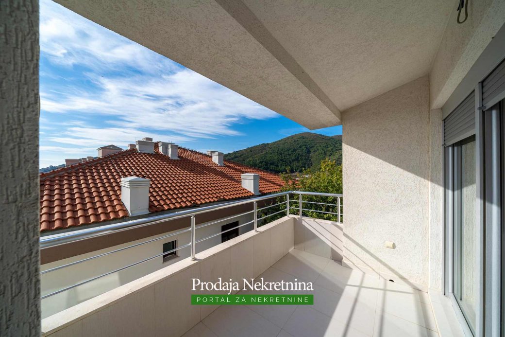 Luxury penthouse for sale in Budva