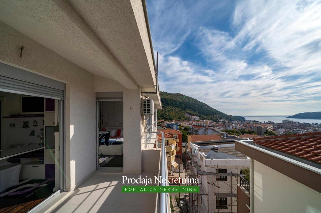 Luxury penthouse for sale in Budva