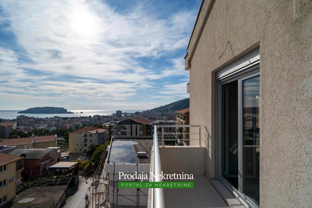 Luxury penthouse for sale in Budva