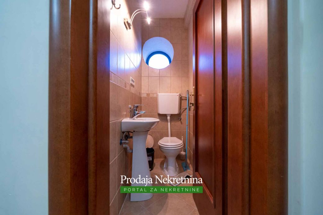 House for sale in Kotor Bay