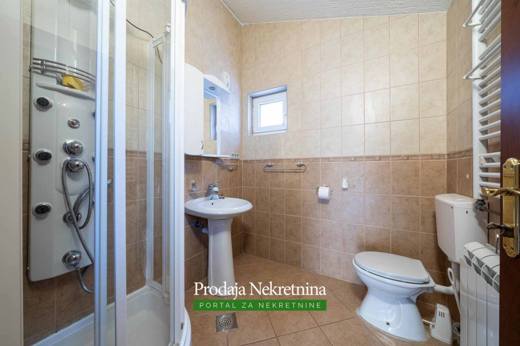 House for sale in Kotor Bay