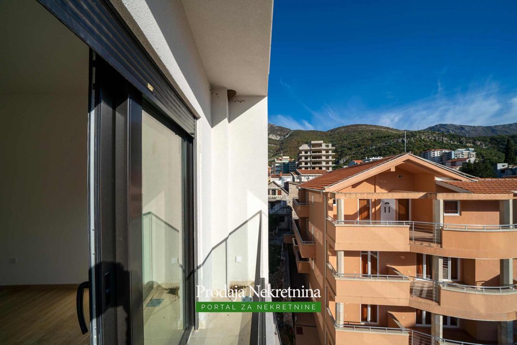 Two bedroom apartment for sale in Becici