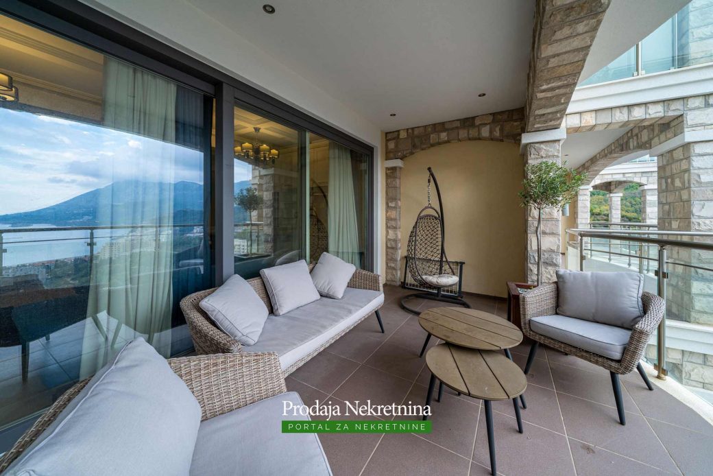 Three bedroom apartment for sale in Budva