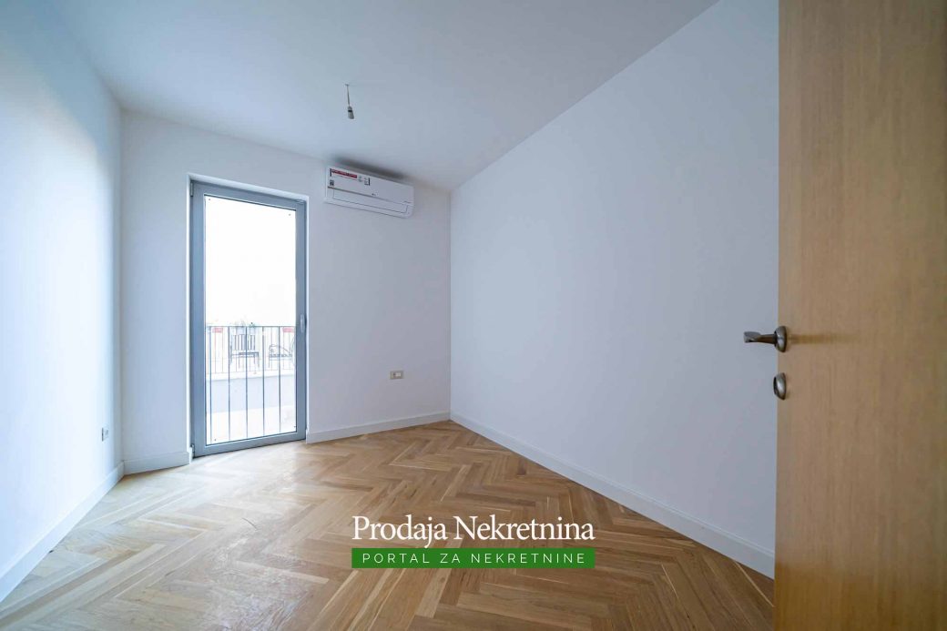 Two bedroom apartment for sale in Dobrota