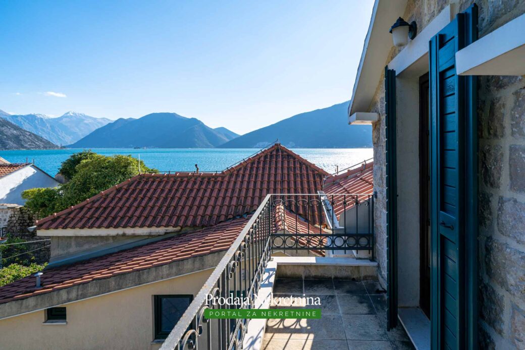 Apartment for sale in Bay of Kotor