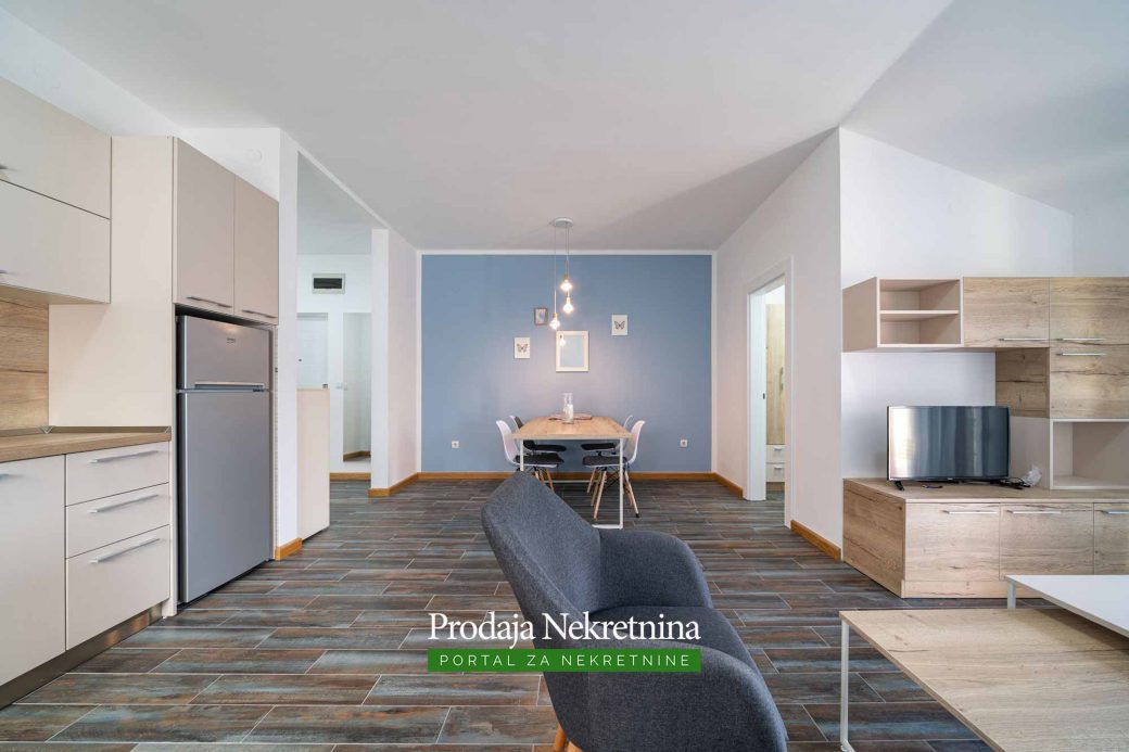 Prodaje se dvosobni apartman u Herceg Novi