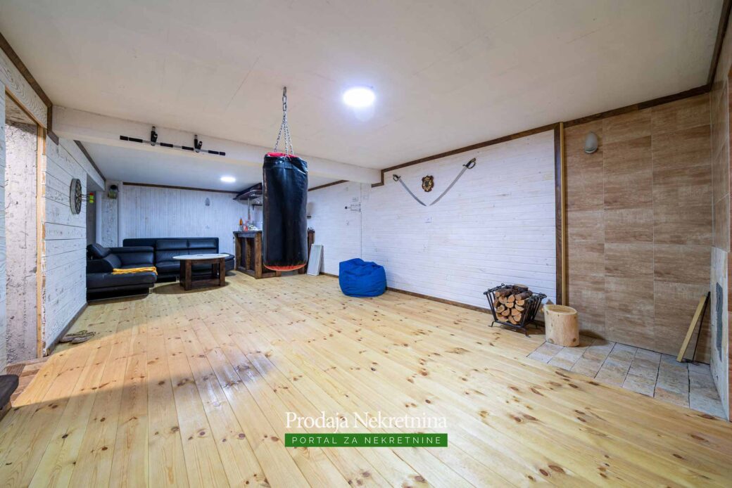 House for sale in Tivat Bay
