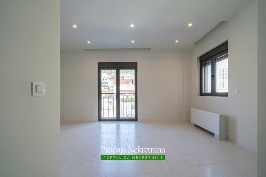 Apartment for sale in center of Tivat