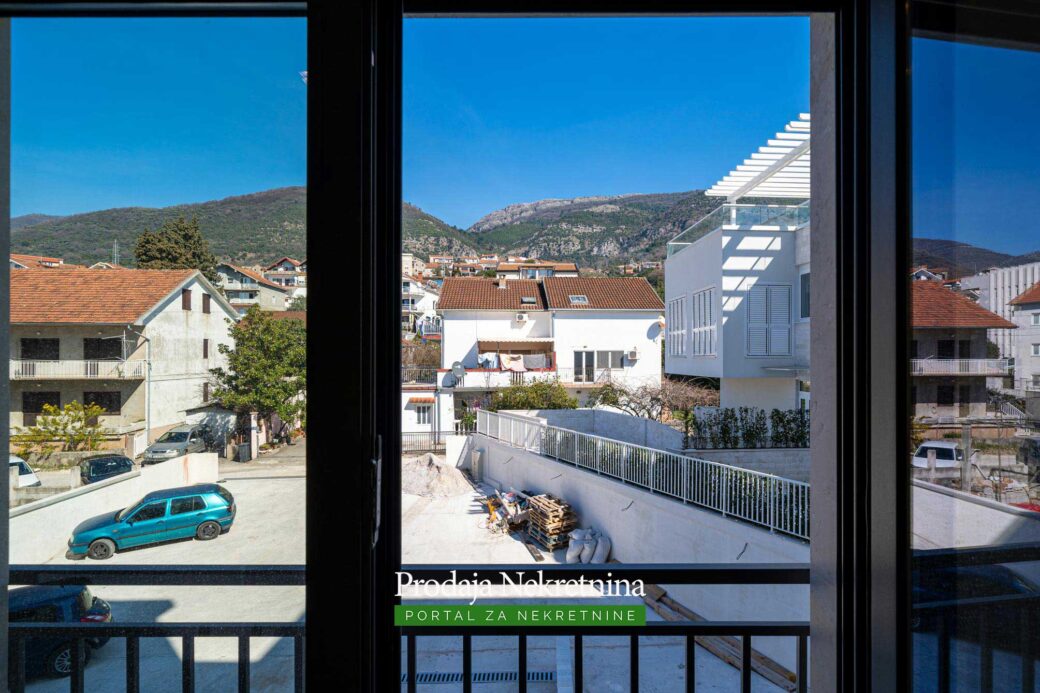 Apartment for sale in center of Tivat