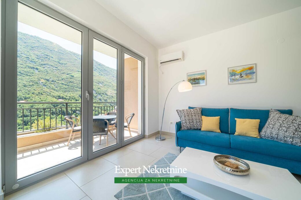 Penthouse for sale in Bay of Kotor