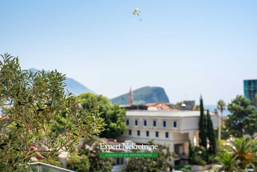 Apartment for sale near Old Town Budva