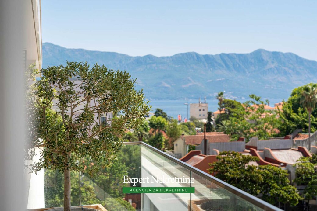 Apartment for sale near Old Town Budva