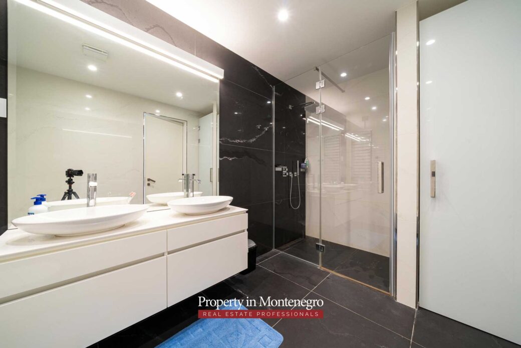Luxury apartment for sale in Dukley Gardens