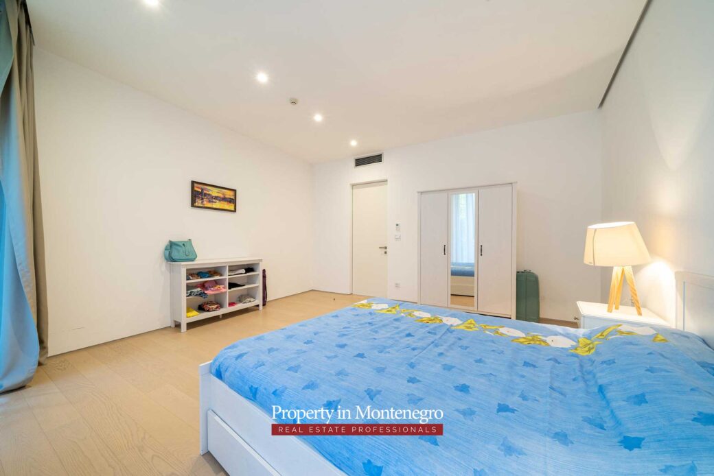 Luxury apartment for sale in Dukley Gardens