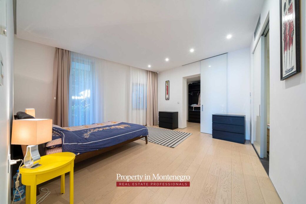 Luxury apartment for sale in Dukley Gardens