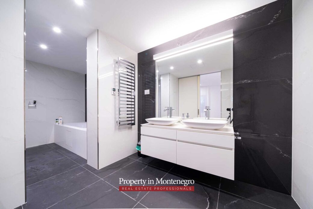 Luxury apartment for sale in Dukley Gardens