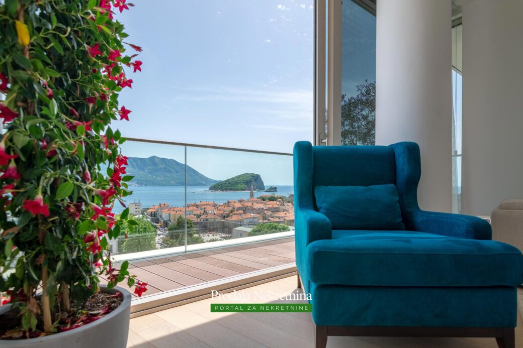 Luxury two bedroom near Old Town Budva