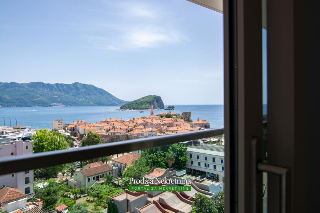 Luxury two bedroom near Old Town Budva