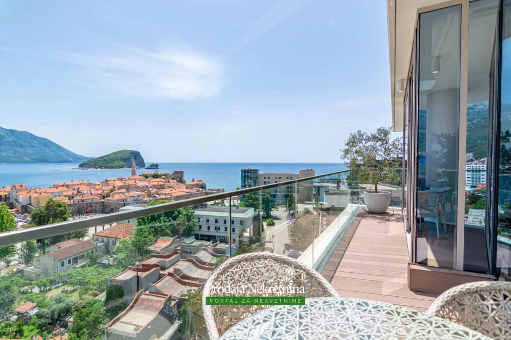 Luxury two bedroom near Old Town Budva