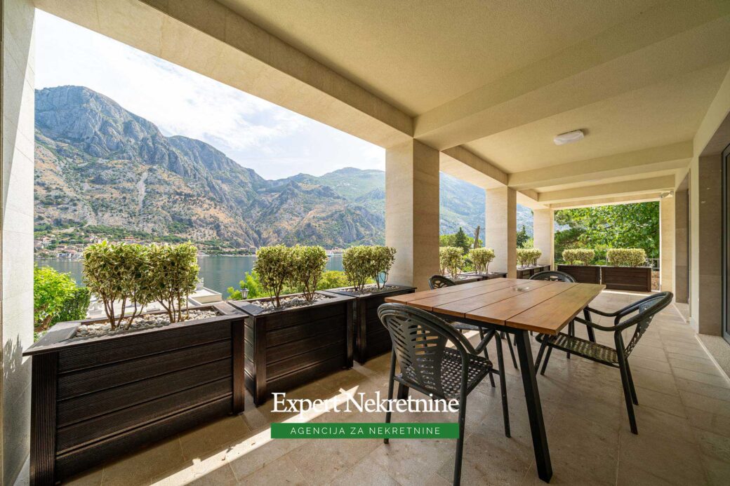 Villa for sale in Bay of Kotor