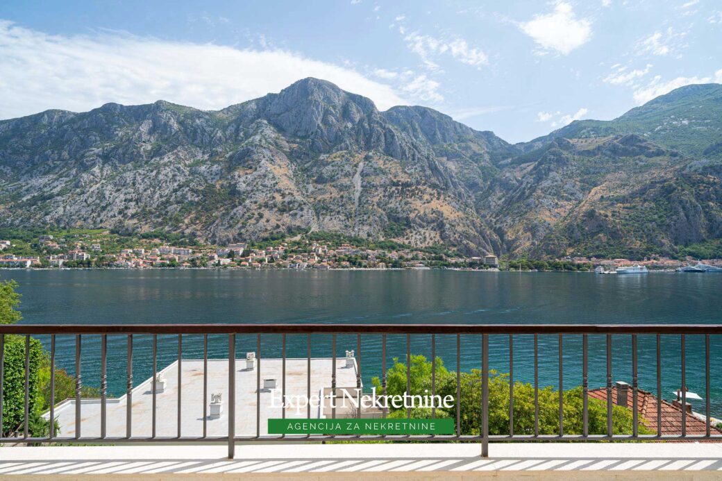 Villa for sale in Bay of Kotor