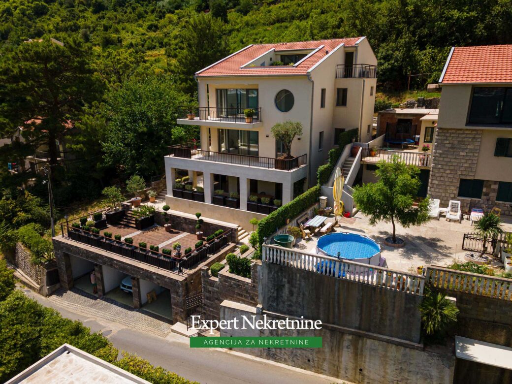 Villa for sale in Bay of Kotor