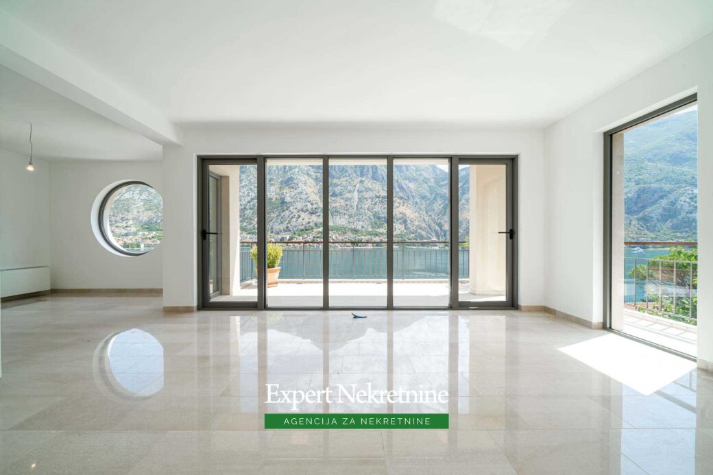 Villa for sale in Bay of Kotor