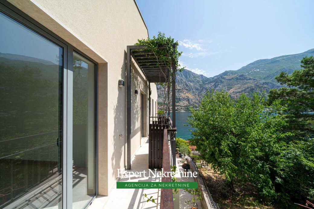 Villa for sale in Bay of Kotor