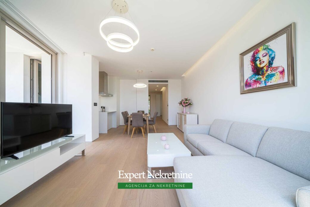 Luksuzni apartman kod starog grada Budva
