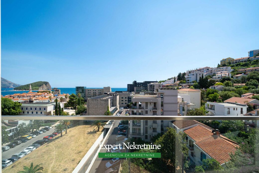 Luksuzni apartman kod starog grada Budva